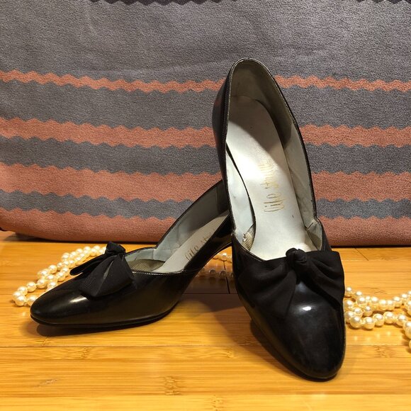 Vintage Womens Black Heels with Bow Life Stride Mad Men sz 9 Witchy Halloween - Picture 1 of 11